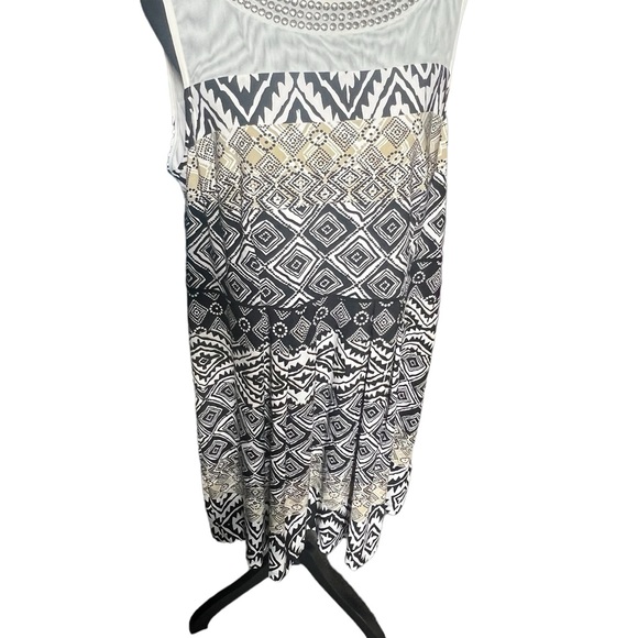 Roz&Ali, Size 18, Sleeveless , Black/White/Tan, Dress. K34 - Picture 7 of 7